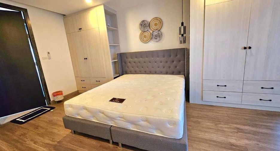 For rent 5 bedrooms house in San Sai, Chiang Mai