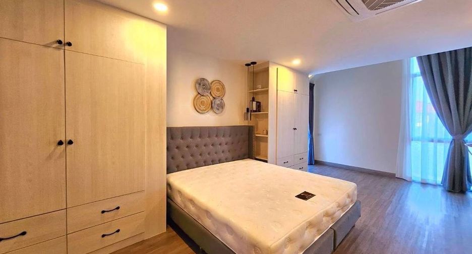 For rent 5 bedrooms house in San Sai, Chiang Mai
