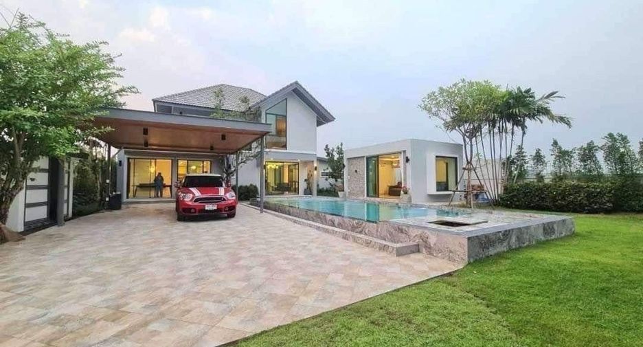 For rent 5 bedrooms house in San Sai, Chiang Mai