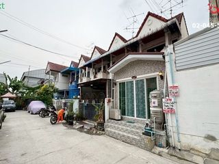 For sale 3 bed townhouse in Bang Phli, Samut Prakan