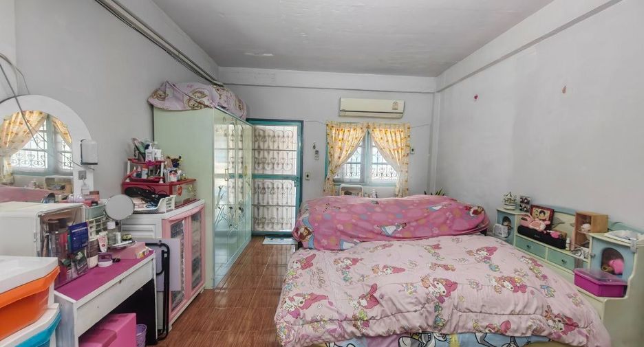 Casa adosada en venta de 2 habitaciones en Min Buri, Bangkok