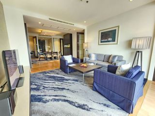 À louer 3 chambres appartement avec services à Khlong Toei, Bangkok
