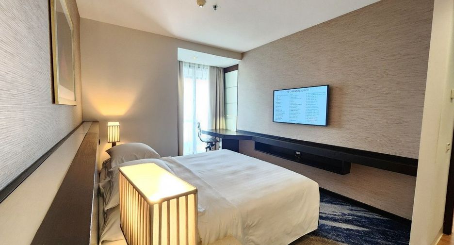 Apartamento con servicios en alquiler de 3 habitaciones en Khlong Toei, Bangkok