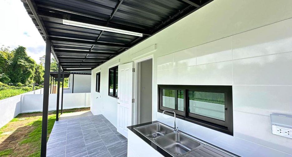 For sale 3 bedrooms house in Mueang Lamphun, Lamphun