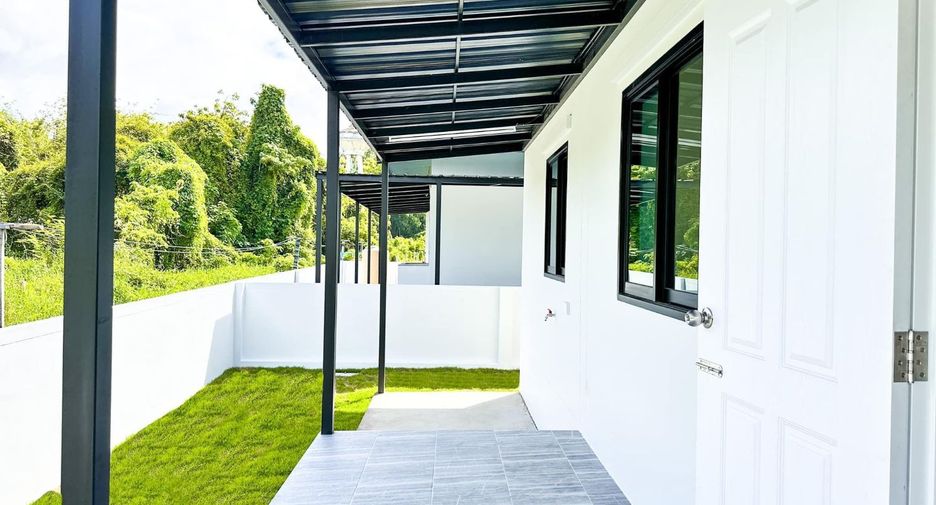 For sale 3 bedrooms house in Mueang Lamphun, Lamphun