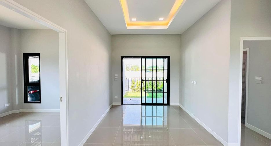 For sale 3 bedrooms house in Mueang Lamphun, Lamphun