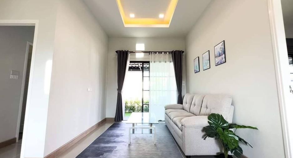 For sale 3 bedrooms house in Mueang Lamphun, Lamphun