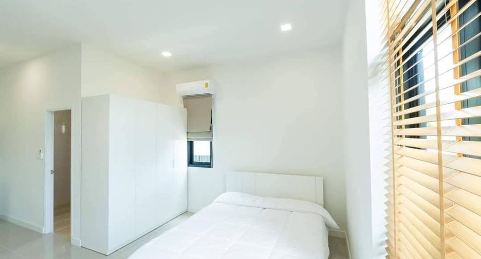 For sale 3 bedrooms house in Mueang Lamphun, Lamphun