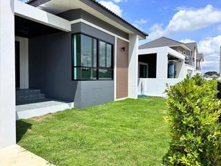 For sale 3 bedrooms house in Mueang Lamphun, Lamphun