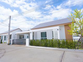 For sale 3 bedrooms house in Mueang Lamphun, Lamphun