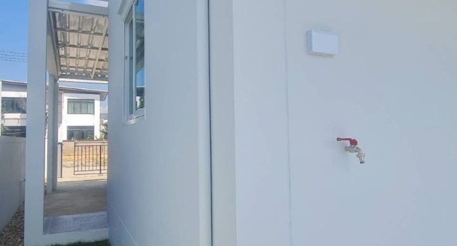 For sale 3 bedrooms house in Mueang Lamphun, Lamphun