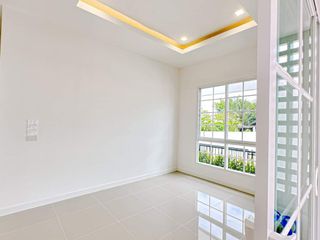For sale 3 bedrooms house in Mueang Lamphun, Lamphun