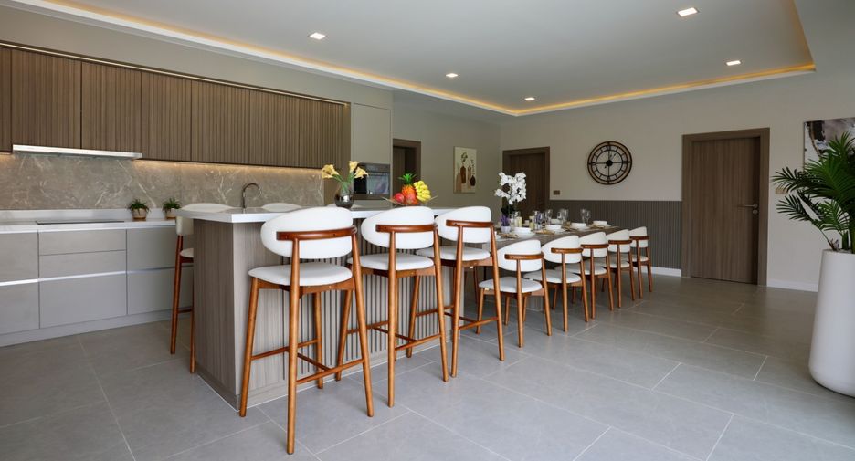 For rent and for sale 7 bed house in Bang Lamung, Chonburi