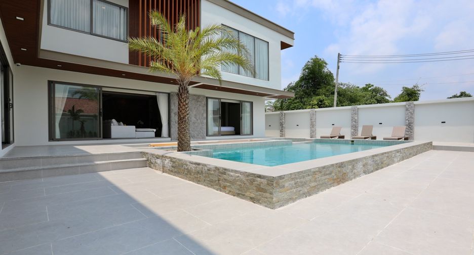 For rent and for sale 7 bed house in Bang Lamung, Chonburi