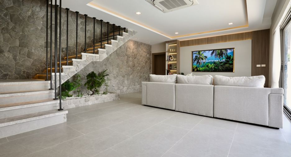 For rent and for sale 7 bed house in Bang Lamung, Chonburi