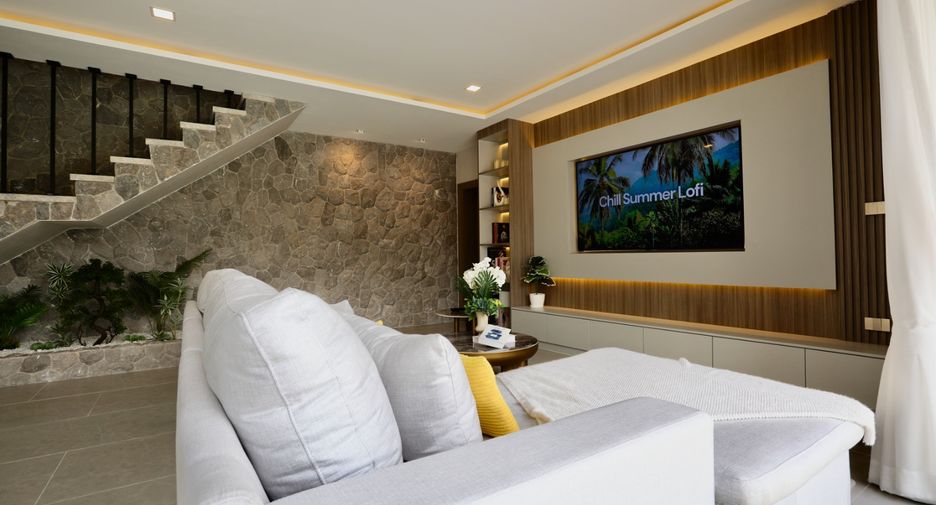 For rent and for sale 7 bed house in Bang Lamung, Chonburi
