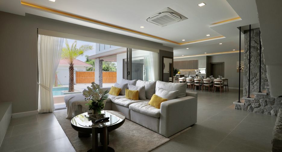 For rent and for sale 7 bed house in Bang Lamung, Chonburi