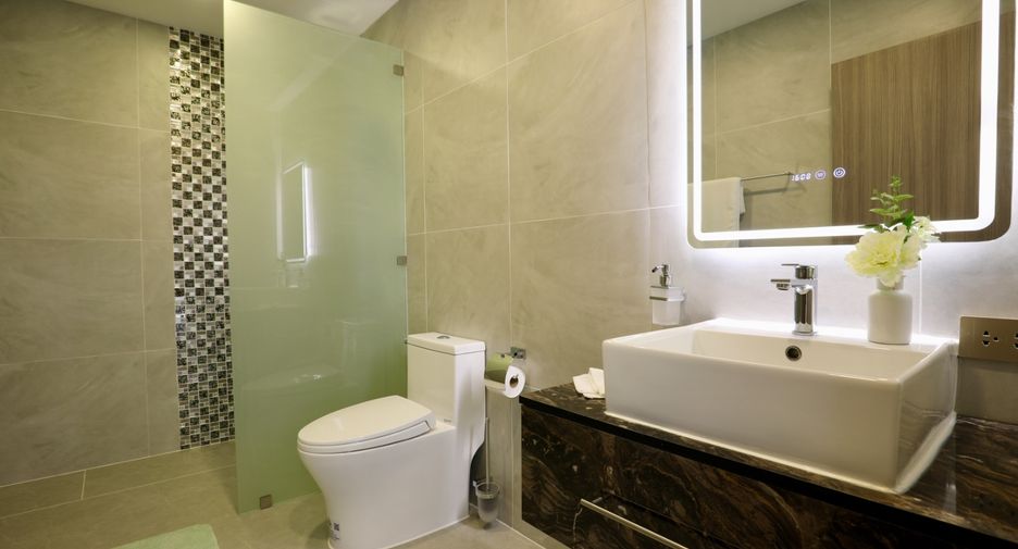 For rent and for sale 7 bed house in Bang Lamung, Chonburi