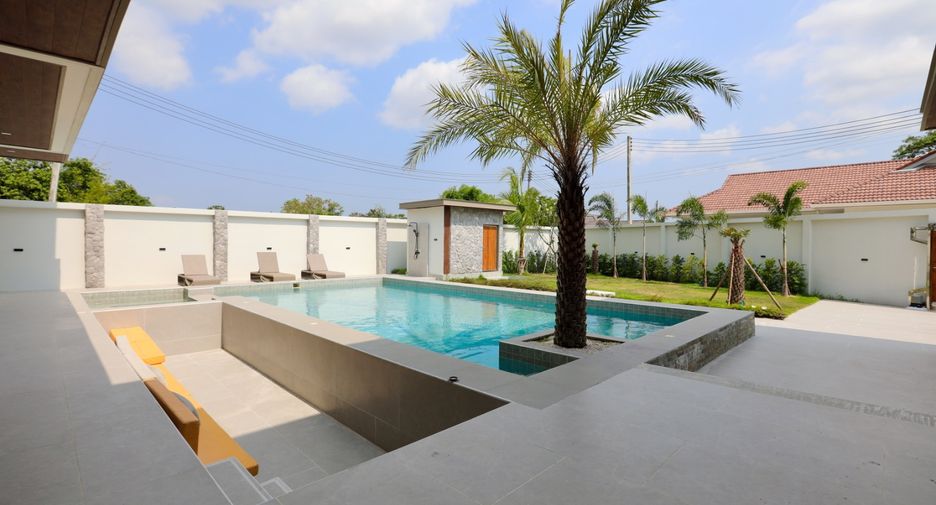 For rent and for sale 7 bed house in Bang Lamung, Chonburi