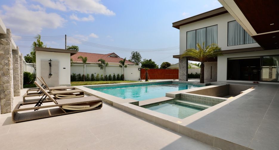 For rent and for sale 7 bed house in Bang Lamung, Chonburi