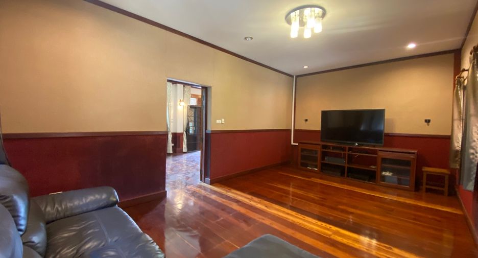 For rent 4 bedrooms house in San Sai, Chiang Mai