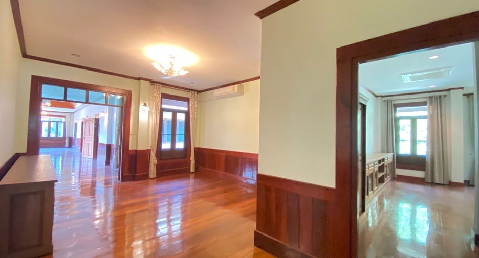 For rent 4 bedrooms house in San Sai, Chiang Mai