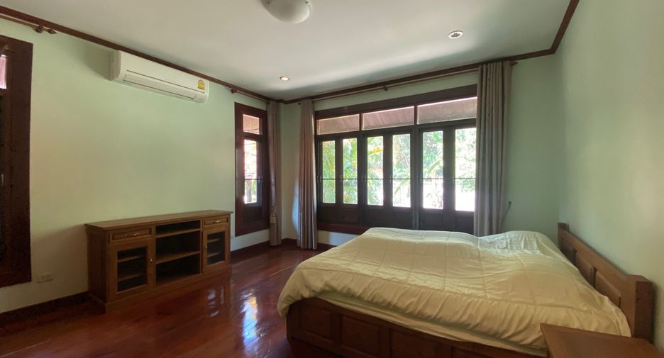 For rent 4 bedrooms house in San Sai, Chiang Mai