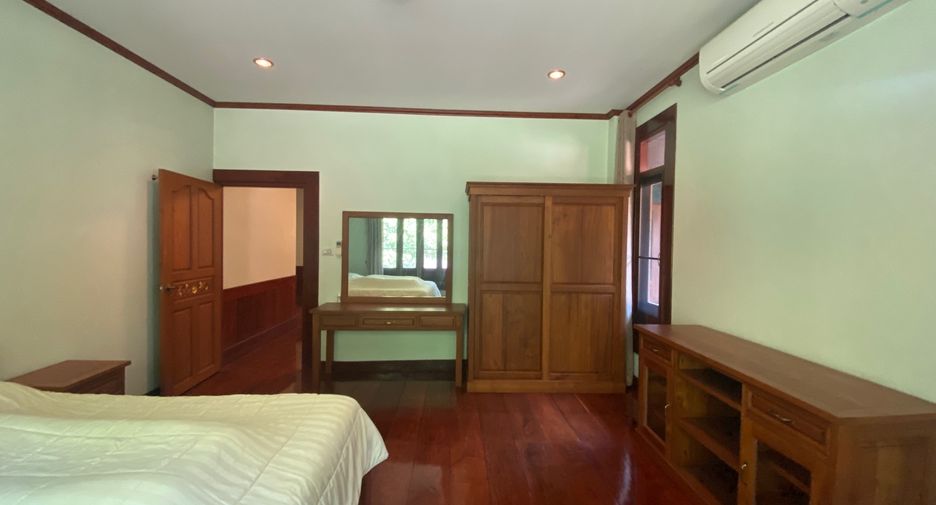 For rent 4 bedrooms house in San Sai, Chiang Mai