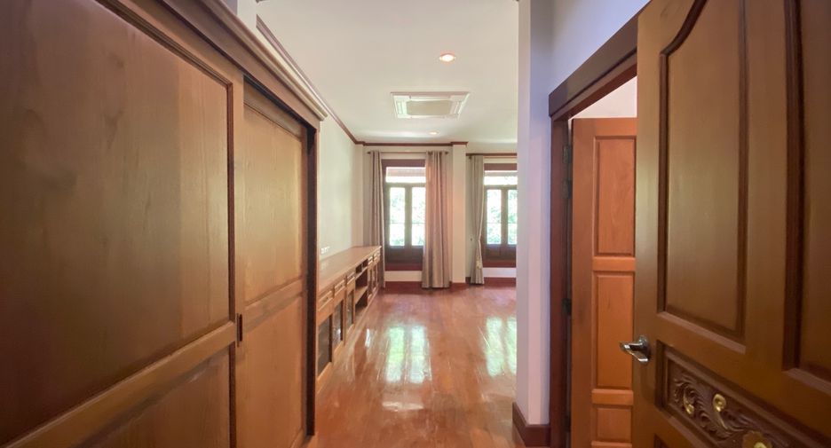 For rent 4 bedrooms house in San Sai, Chiang Mai