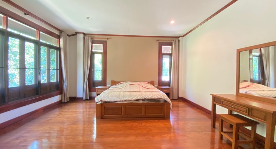 For rent 4 bedrooms house in San Sai, Chiang Mai