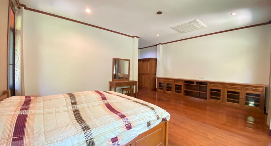 For rent 4 bedrooms house in San Sai, Chiang Mai