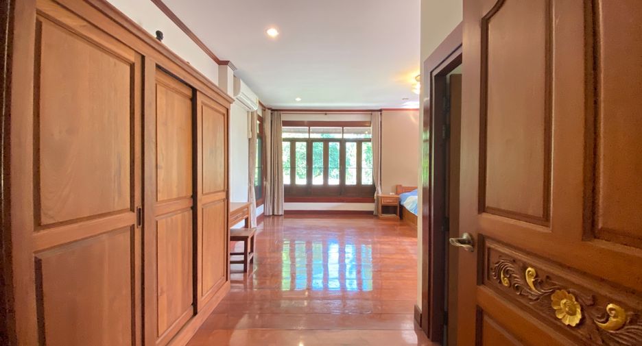 For rent 4 bedrooms house in San Sai, Chiang Mai