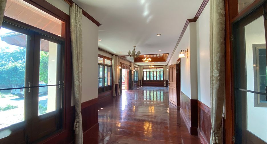 For rent 4 bedrooms house in San Sai, Chiang Mai