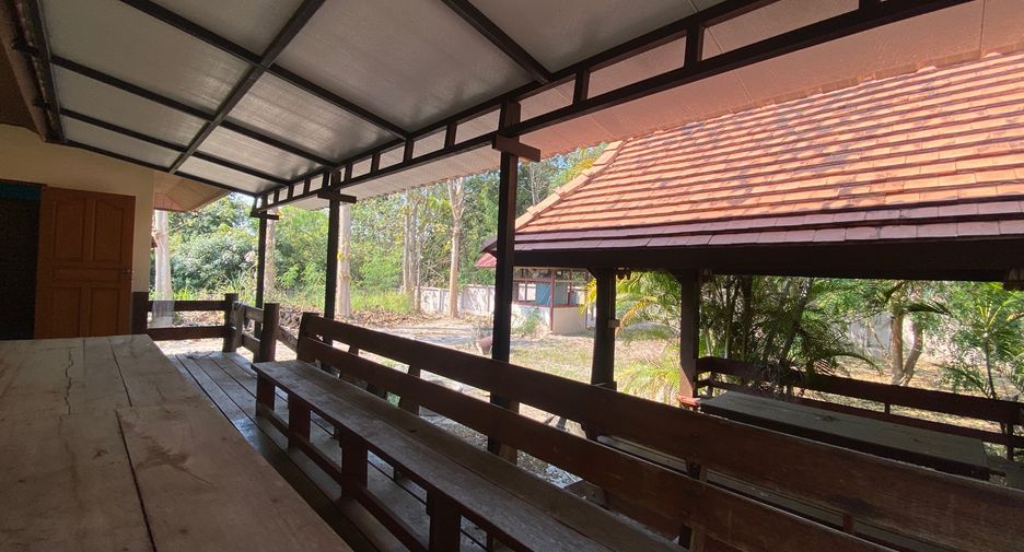 For rent 4 bedrooms house in San Sai, Chiang Mai