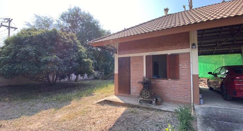 For rent 4 bedrooms house in San Sai, Chiang Mai