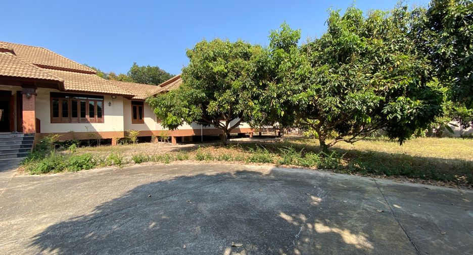 For rent 4 bedrooms house in San Sai, Chiang Mai