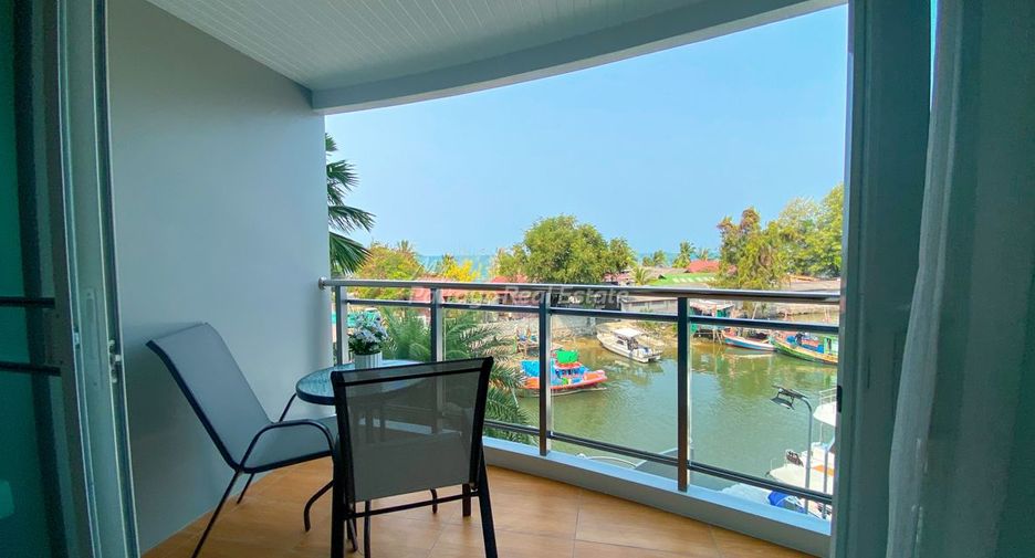 For sale 2 ベッドルーム condo in Sattahip, Chonburi