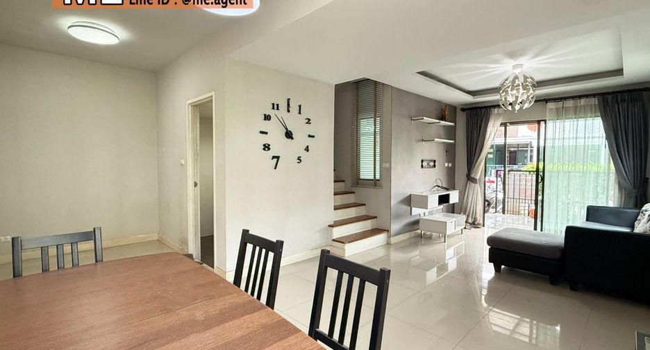 For sale 3 ベッドルーム townhouse in Suan Luang, Bangkok