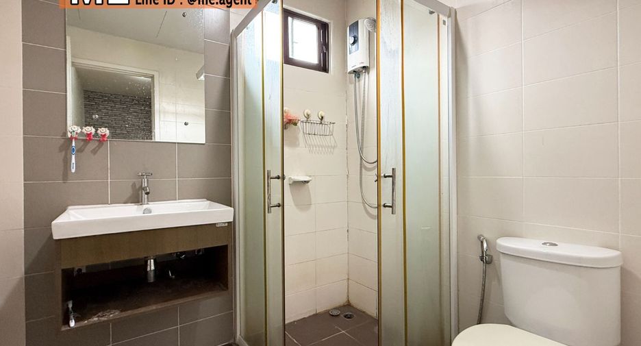 For sale 3 ベッドルーム townhouse in Suan Luang, Bangkok