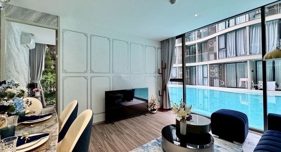 For rent 3 bedrooms condo in Khlong Toei, Bangkok