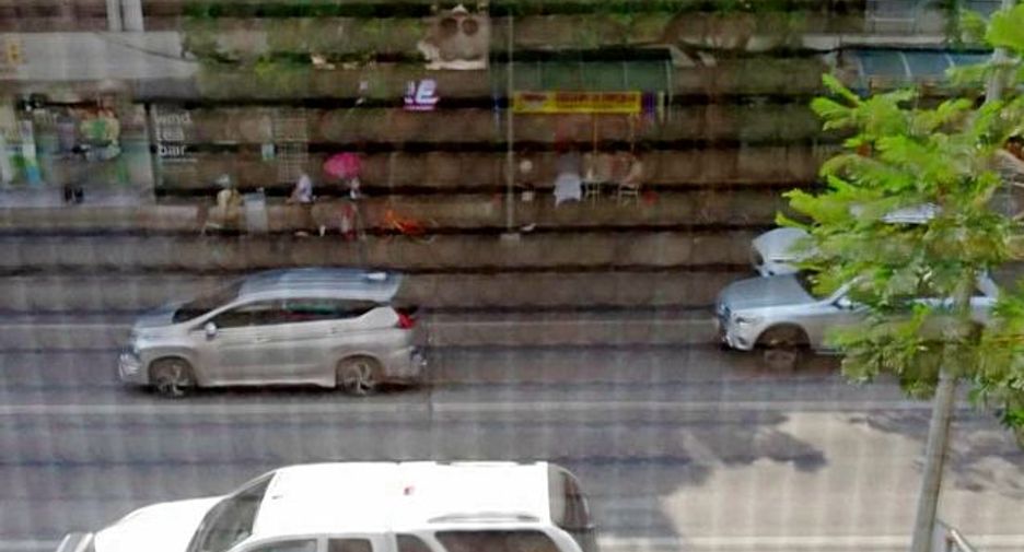 Gewerbefläche zur Miete mit 10 Zimmer in Watthana, Bangkok