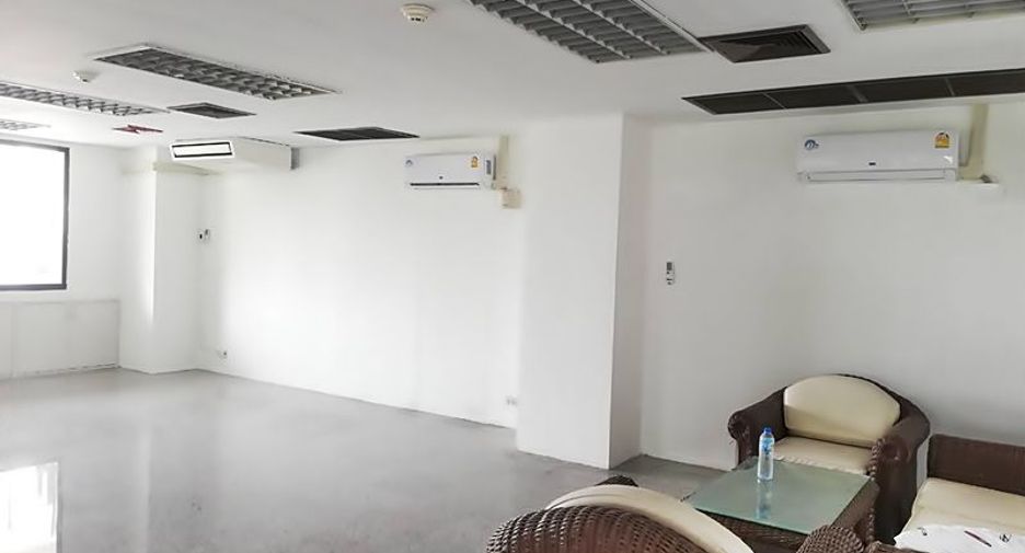 Oficina en alquiler en Sathon, Bangkok