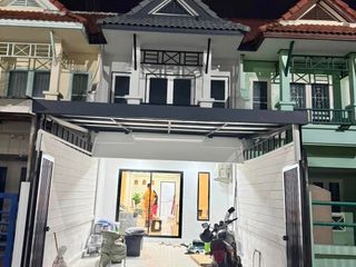 For sale 2 bed townhouse in East Pattaya, Pattaya