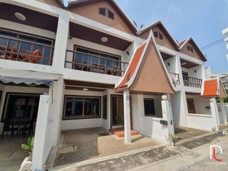 For rent 2 bed townhouse in Bang Lamung, Chonburi
