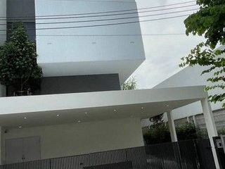 For rent 3 Beds office in Chatuchak, Bangkok