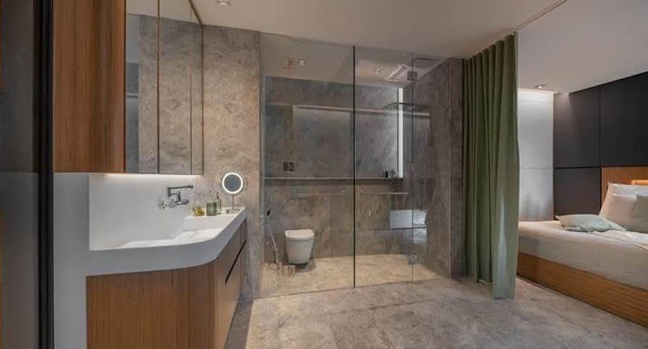 For sale 3 bedrooms house in Sathon, Bangkok