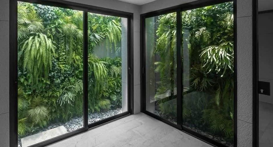 For sale 3 bedrooms house in Sathon, Bangkok