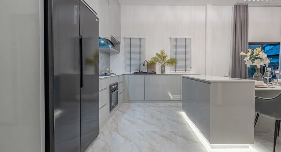 For sale 5 ベッドルーム house in Bang Lamung, Chonburi