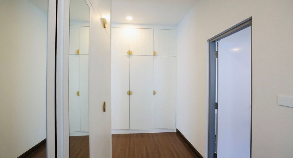 Haus zur Miete mit 4 Zimmer in Bang Phli, Samut Prakan