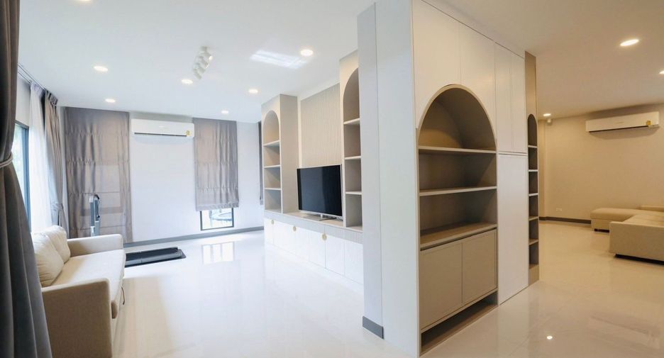 Haus zur Miete mit 4 Zimmer in Bang Phli, Samut Prakan